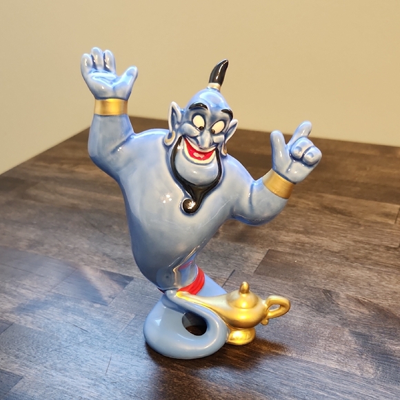 Disney Aladdin Figurine Made In Japan - Picture 1 of 10
